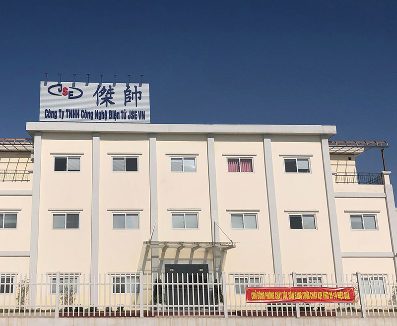 越南杰帥電子有限公司采購我司晉力達(dá)2臺大型波峰焊，用于數(shù)據(jù)線及充電器加工